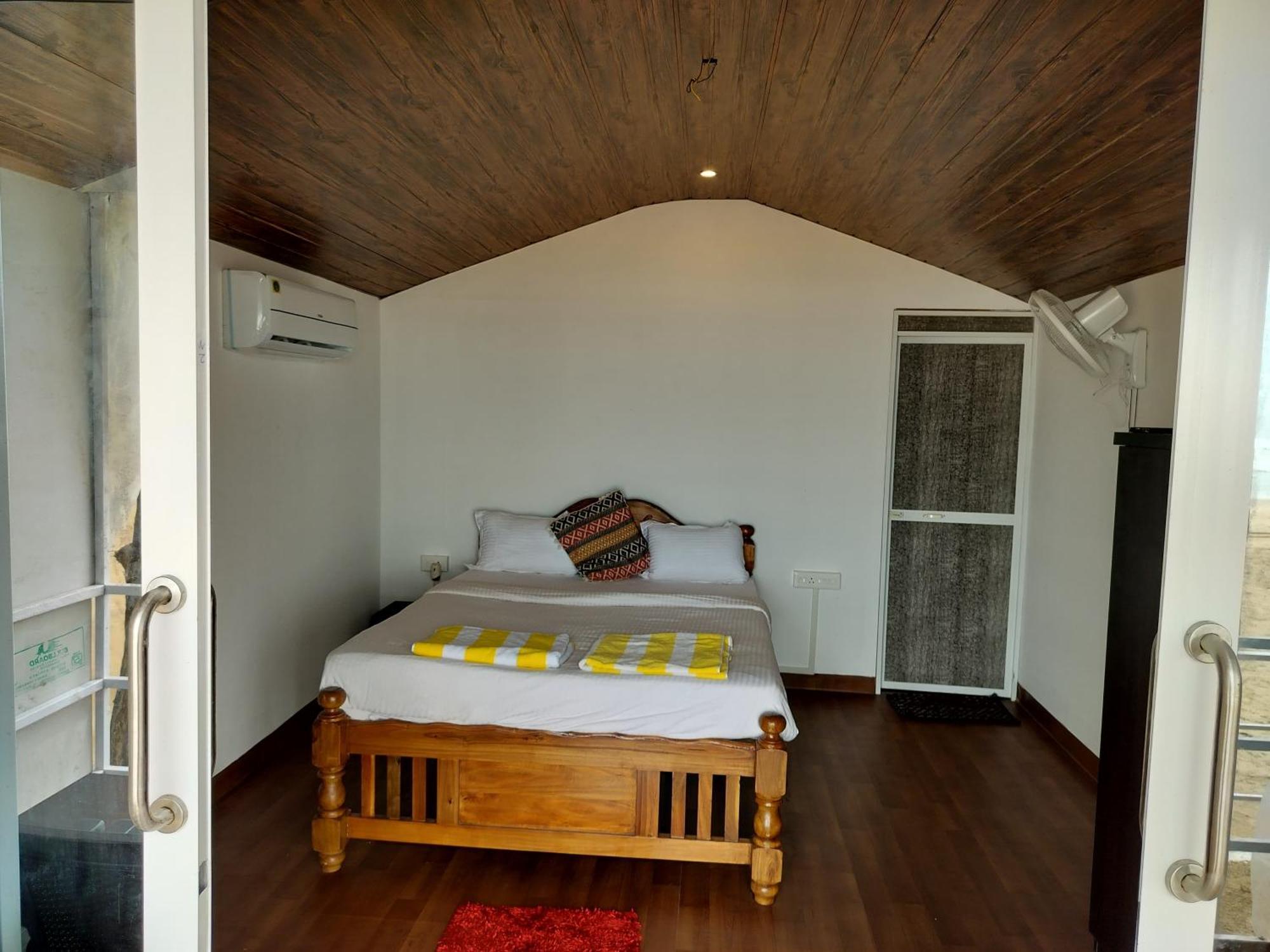 Omkar Beach Bungalow Агонда Экстерьер фото